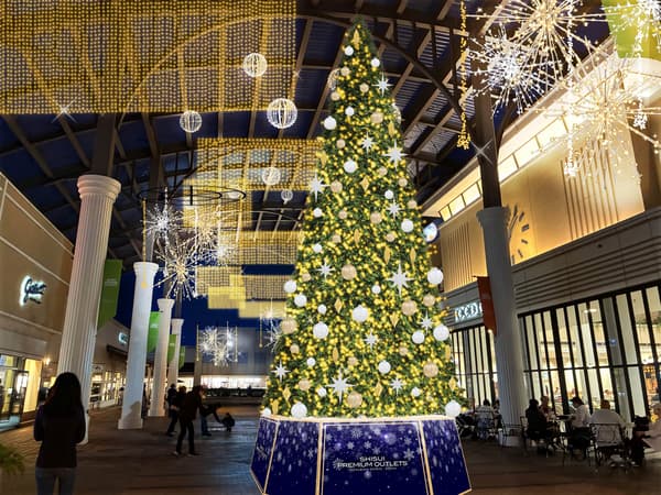 酒酒井 Premium Outlets 燈飾