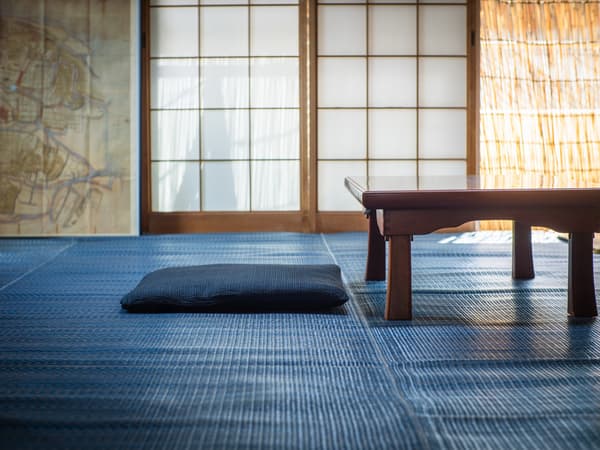 Interior featuring Tokushima's characteristic indigo blue theme