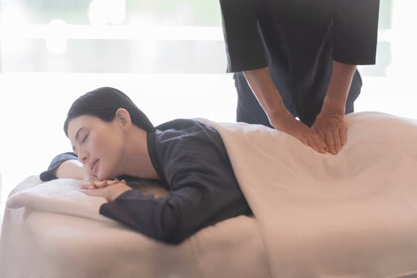 침구 및 뜸 테라피