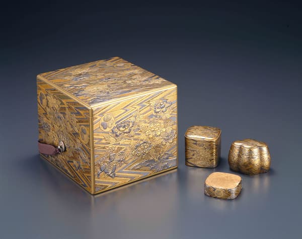 小阿彌長重《綾杉地獅子牡丹蒔繪手箱（香盒）》，1649年