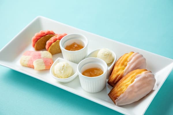 Baked goods and confiture