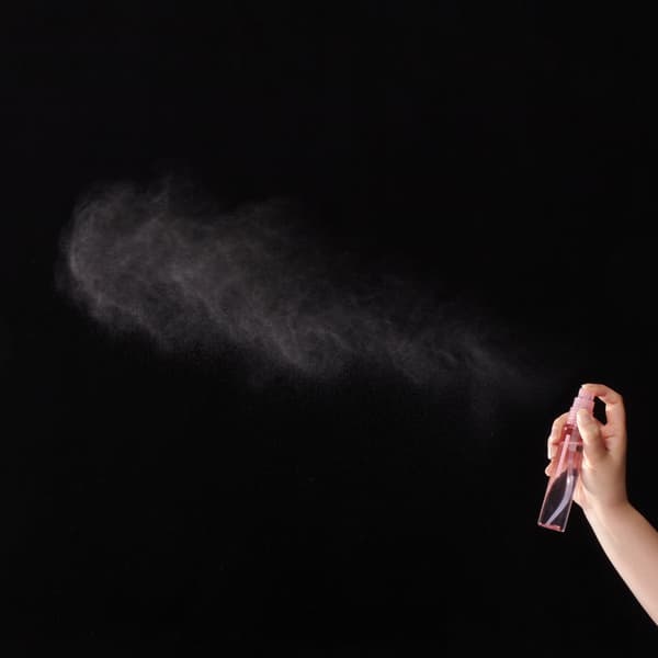Gambar penggunaan Finishing Keep Mist Moist