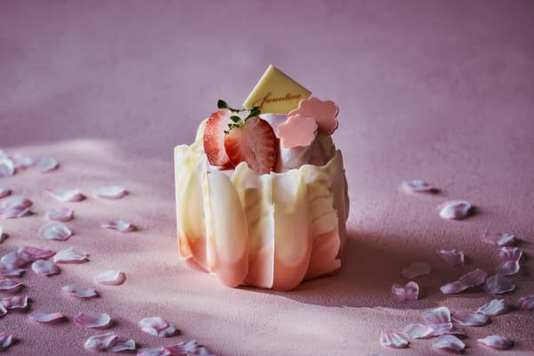 Grand Premium Shortcake Sakura