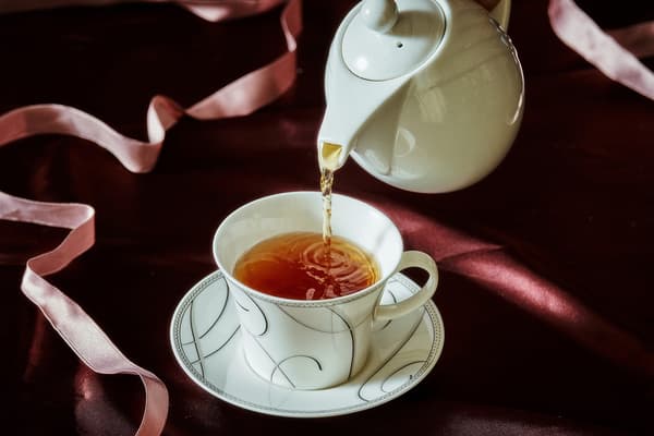 TABLE 9 TOKYO Curated Seasonal Tea