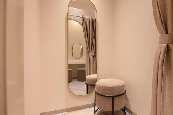 Dressing room image