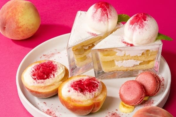 White Peach Shortcake & White Peach Mousse, Raspberry Macaron