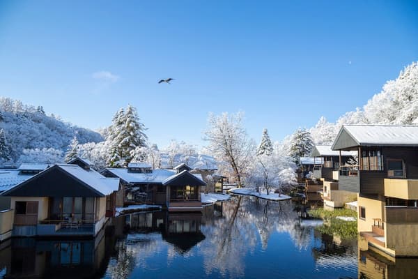 虹夕諾雅輕井澤的湯後時光,可俯瞰山村景色