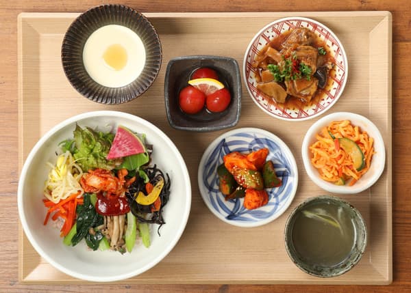 11-Vegetable Bibimbap Set – ¥1,180