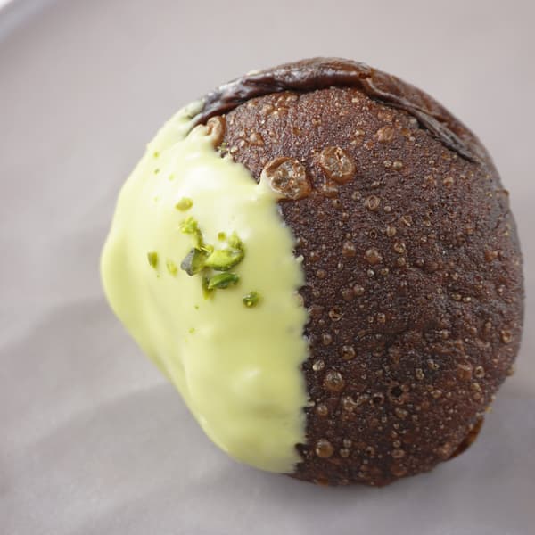 Pistachio Nama Donut
