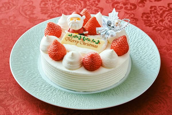 Fresh Cream Decorated Cake