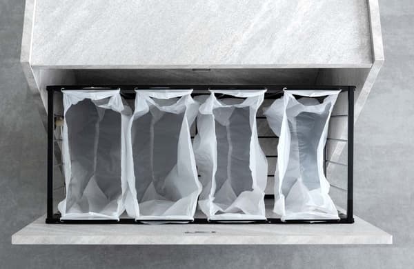 Image of 4-compartment bag setup