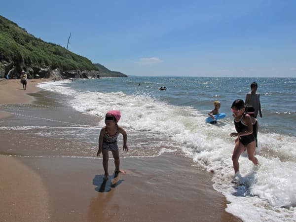 充滿私房海灣氛圍的黑崎海灘