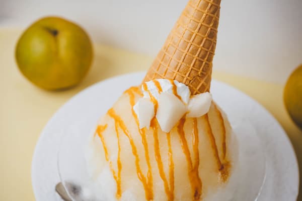 Kakigori yang dibuat dengan limpahan pir Abad ke-20