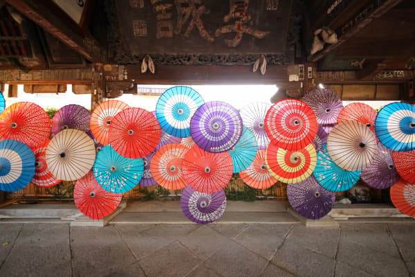 Japanese umbrella art at the Ema-den hall