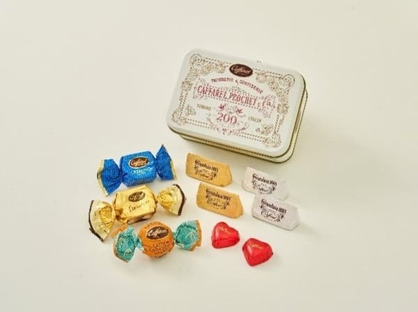 Caffarel 200周年纪念方形铁罐