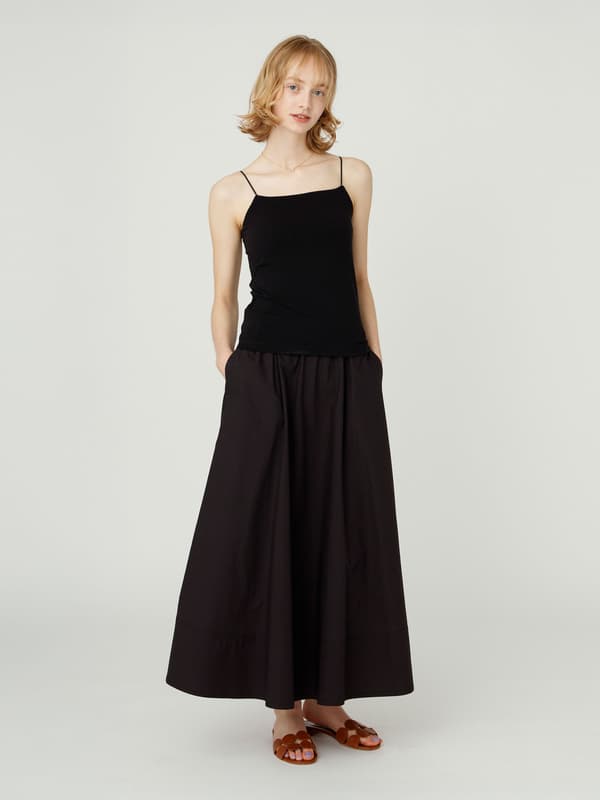 นางแบบสวมใส่ Cup-In Camisole JCX164 — สีดำ (BL)