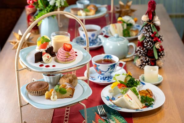 Afternoon tea at Nabeshima Kosen Kiln