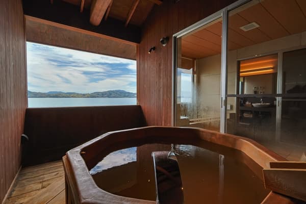 Outdoor cooling space at Auberge Villa KUON
