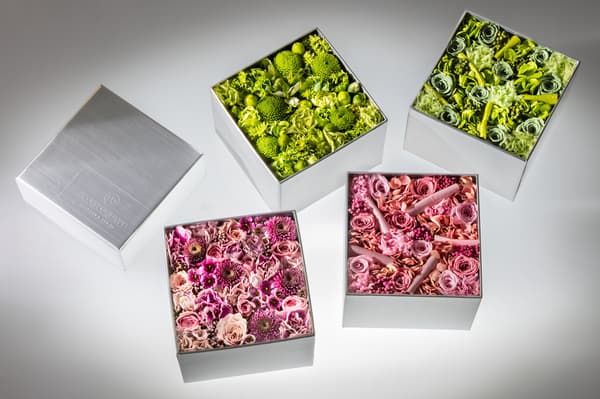 Caja de flores exclusiva de la tienda insignia