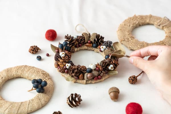 Mini botanical wreath making