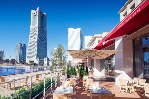 Café interior at Anniversaire Café Minato Mirai Yokohama