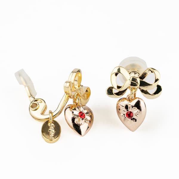 Clip-on Earrings Detail