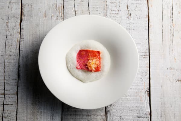 Kanagawa-grown kinmedai with Okutama wasabi vin blanc sauce, broccoli, and Hachijojima lemon