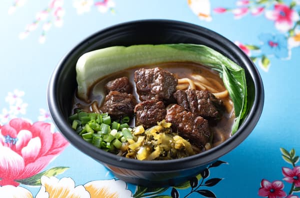 红烧牛肉面 (Braised Beef Noodles)