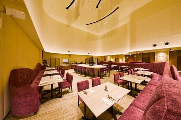 Cafe Cross Yard咖啡厅座位区