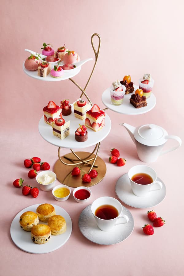 JW Strawberry Afternoon Tea