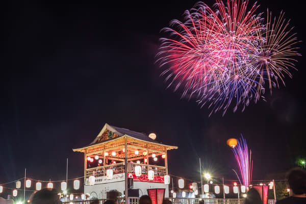 Dekansho Festival crowd around the yagura