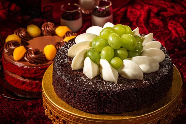 The Muse's Jewel gateau chocolat with Shine Muscat grapes