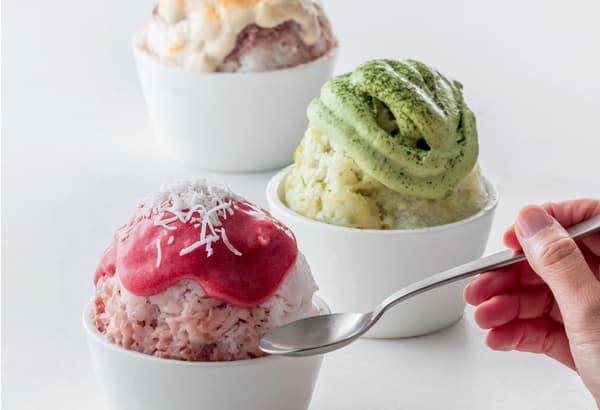 Tres tipos de espuma servidos con granizado