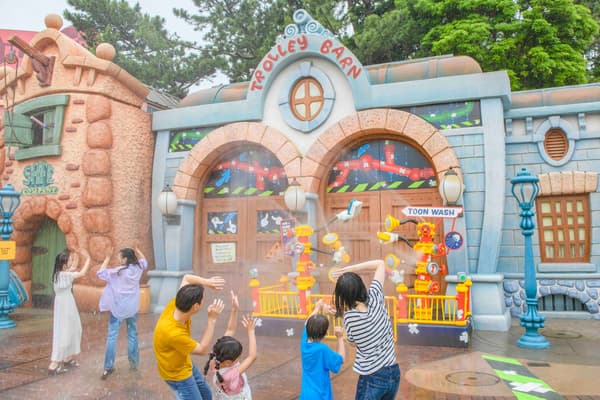 Soaking Toontown water spot at Tokyo Disneyland