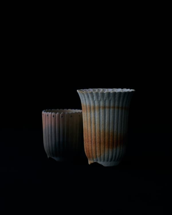 Obra de Elise Gettliffe cocida al carbón