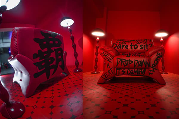 Sofa dan lampu ruangan di Crimbox