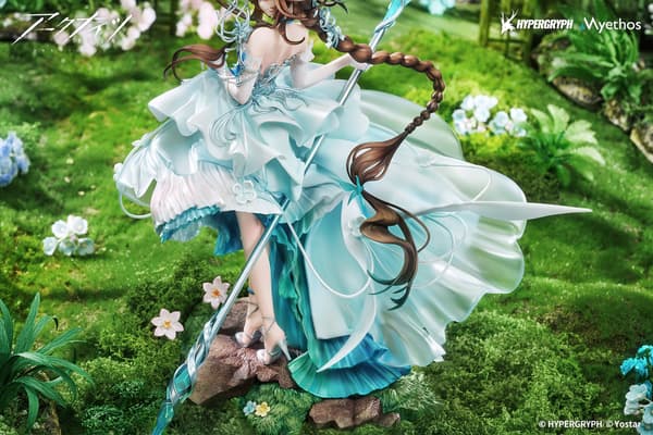 明日方舟 阿米娅手办侧面图