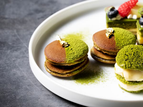 มินิโดรายากิไส้มัทฉะครีมจาก Sakakura Sohonke สร้างสรรค์ขึ้นเป็นพิเศษสำหรับ Mercure Yokosuka