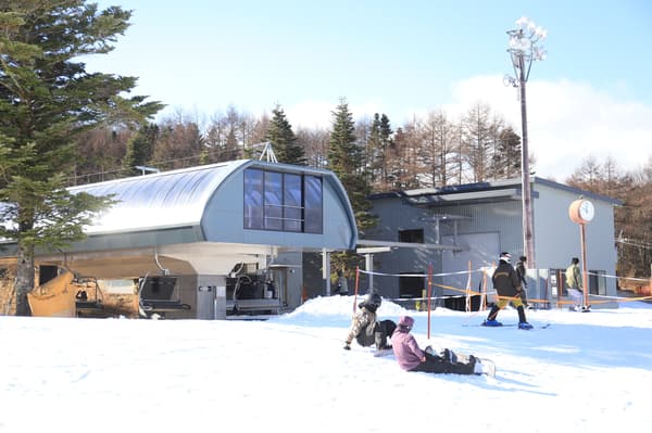 富士天滑雪場纜車基礎設施