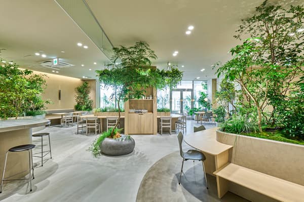 탁 트인 SØHOLM CAFE 좌석 공간