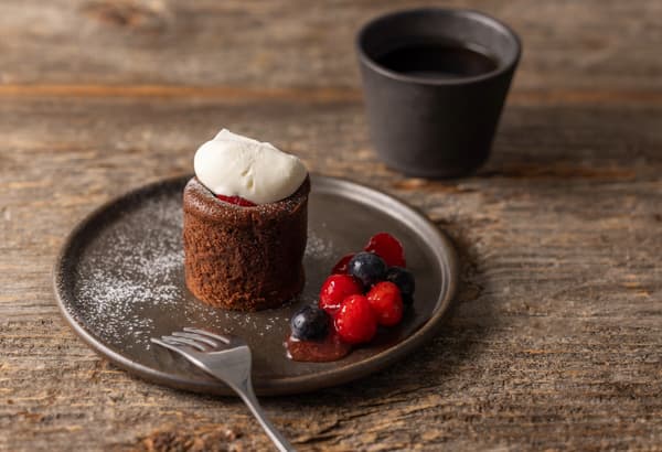 Fondant de chocolate con nata montada