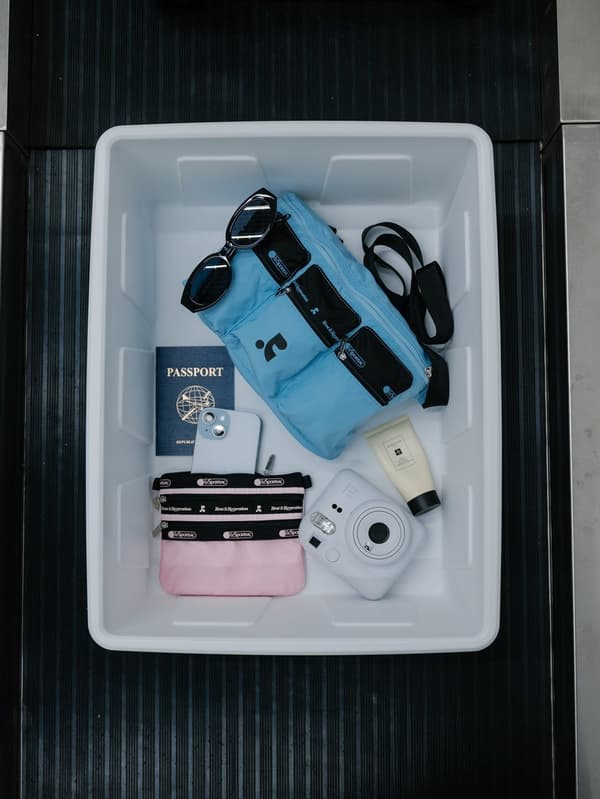 Tas Pinggang LeSportsac x Rest&Recreation