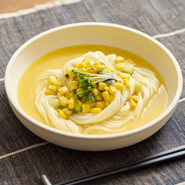 Saus somen sayuran musim panas — jagung