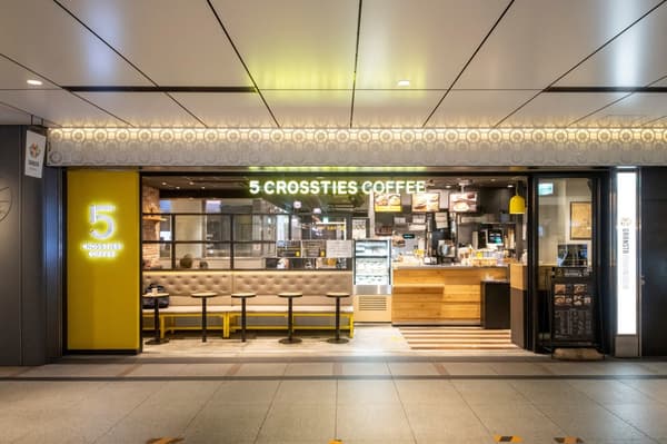 5 CROSSTIES COFFEE storefront