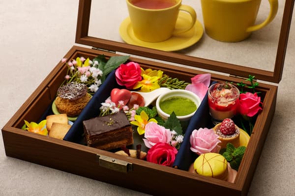 咖啡廳 & 餐廳 IGNITE — 甜點盒，可選擇蛋糕