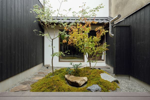 MUDANI Izumi WEST 인테리어