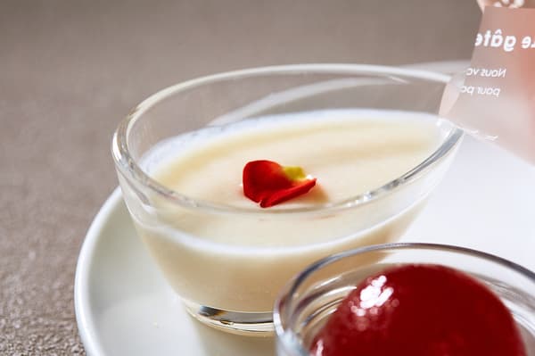 Chilled Peach and Yogurt Soup