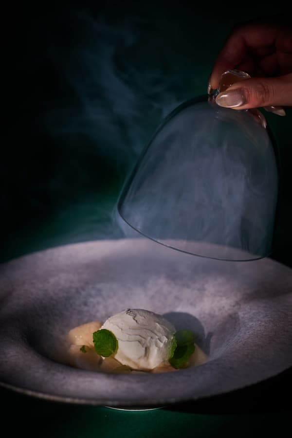 ʻOluʻolu – REFRESH, a yogurt ice cream dessert with mint smoke, kiwi, and peach