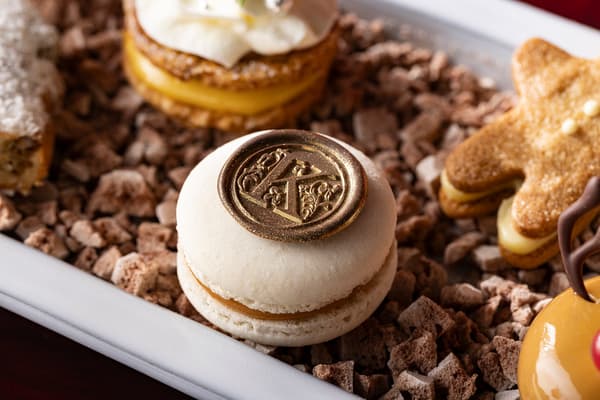 Butterscotch Macaron