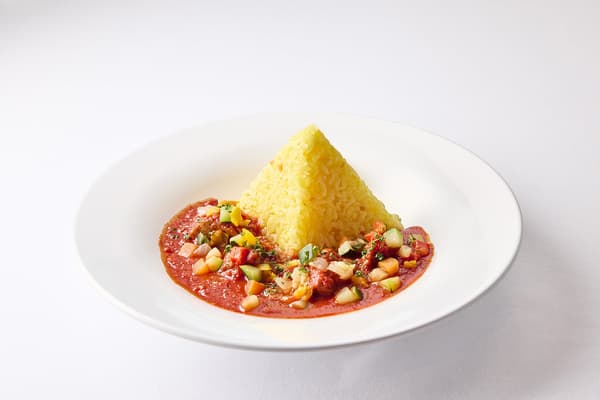 Cordero braseado en salsa de tomate en Cafeteria Carré